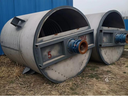 Mixing Bucket Contains Heat